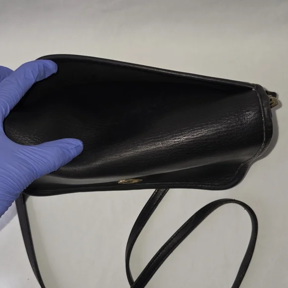 Vintage Leather Coach Pocket Purse 9755 - Picture 9 of 16